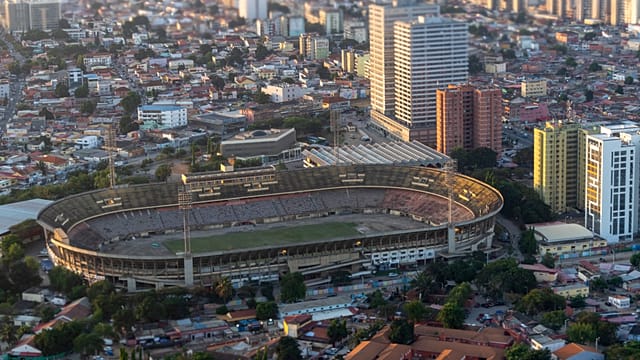 Angola : 50 ans d'indépendance, entre célébrations et réalités sociales