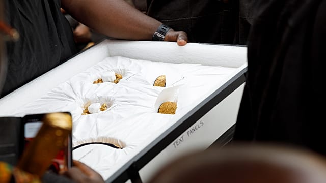 Britain and South Africa hand back Ghanaian royal artefacts