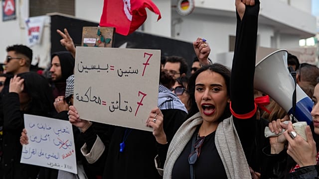 Tunisia's Largest Union Calls Nationwide Strike Over Wages and Crackdown