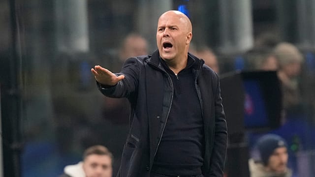 Liverpool manager Arne Slot dodges questions over Salah after 1-0 win over Inter Milan