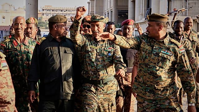 Soudan : le général al-Burhane annonce la levée du siège de Kadougli