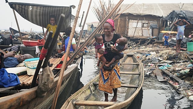 Nigeria : face à la grogne, l'État de Lagos stoppe les démolitions à Makoko