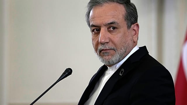 Iran, US prepare for talks in Oman