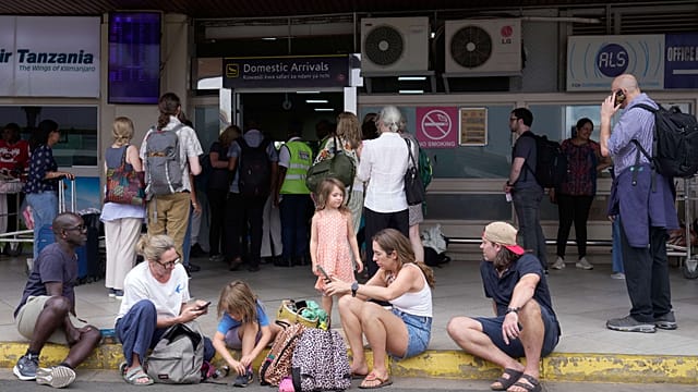 Workers at Kenya's main airport call off strike after two days of disruption