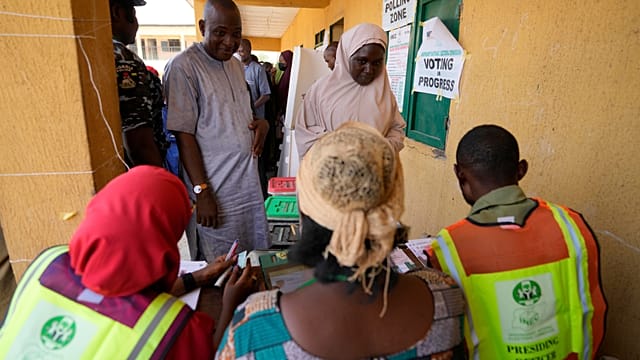 Nigeria's president signs amended Electoral Act into law despite push back