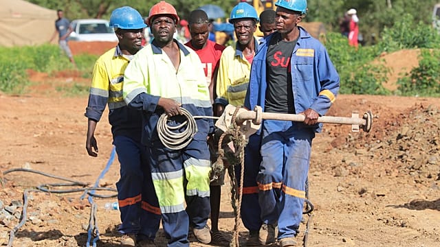 Zimbabwe Takes Control: Bans Raw Mineral Exports to Drive Local Beneficiation!