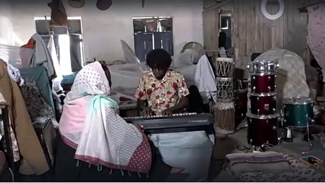 Sudanese artists rebuild cultural life in wartime shelter