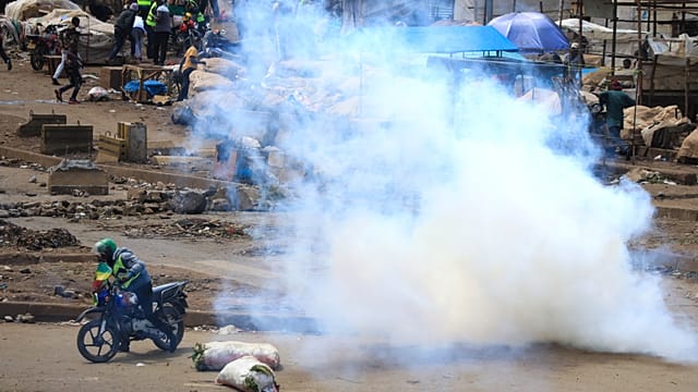 Kenya fuel price strike ends after mass shutdown