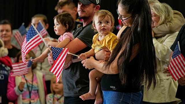 USA plans to increase number of white South African refugees accepted