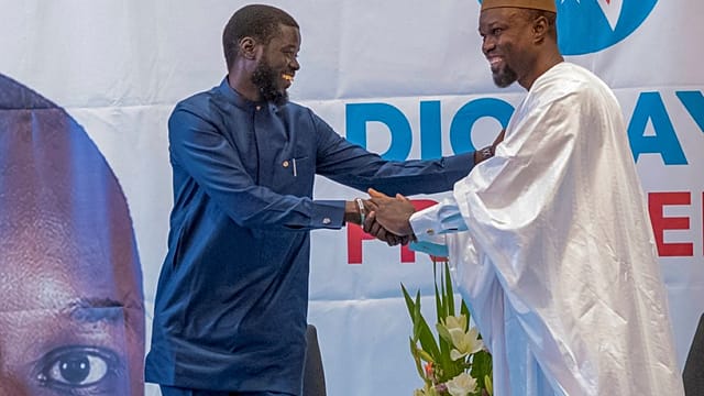 Sonkomania: Senegal's ousted PM strikes a chord with disaffected youth