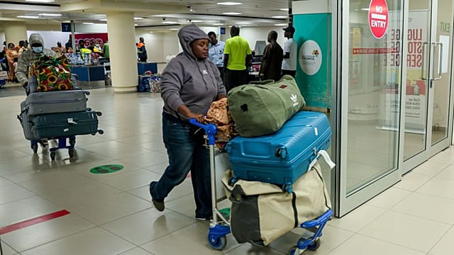 Ghana halts new registration for citizens leaving South Africa