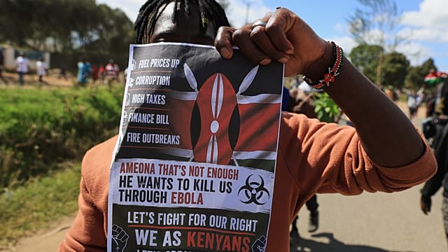 Ebola: Controversial U.S.-backed quarantine center in Kenya starts