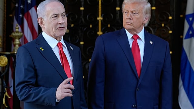 Israeli PM holds first meeting with US President since start of Iran war