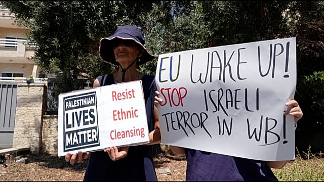 Militants israéliens à Jérusalem appellent l'UE: "Le silence est complicité" sur Gaza