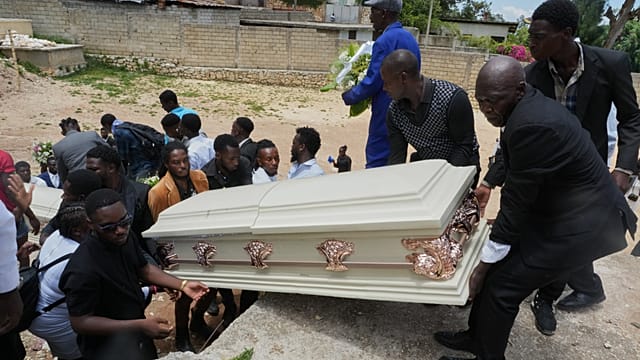 Haïti : Kenscoff rend hommage aux victimes d’une attaque de gangs