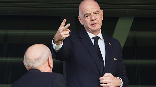 FIFA sakar UEFA um áreitni í garð Infantino