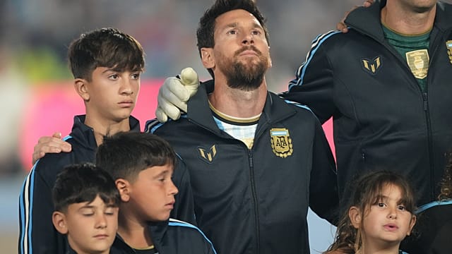 Emotions as Argentina's Lionel Messi plays his last game for his country