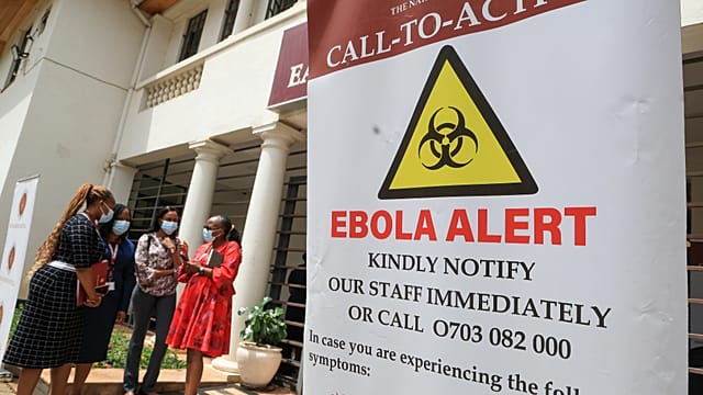 Ebola deaths top 5,000 as fear of continent-wide spread mounts
