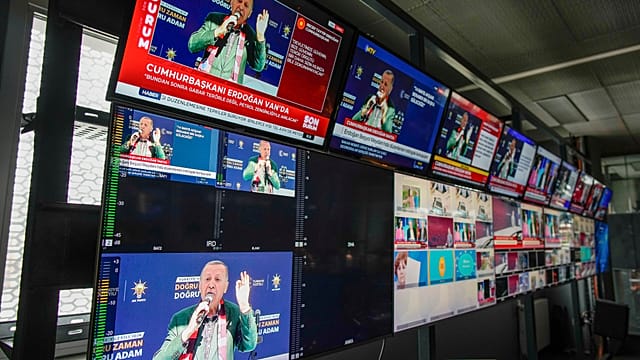 Turkish police raid Halk TV in Istanbul, sparking outrage over media freedom