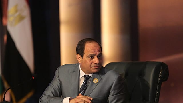 مصر تعلن دعمها العسكري لسلطنة السعودية دون تدخل في اليمن