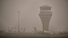 Reabren los aeropuertos de las Islas Canarias tras la fuerte tormenta de arena