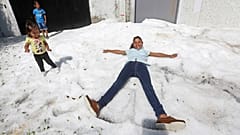Stadt in Mexiko wird von Hagel begraben