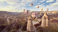 Les paysages de la Cappadoce sont enchanteurs tout au long de l'année, mais visiter la région en automne, c'est avoir la chance de voir les emblématiques cheminées de fées et 