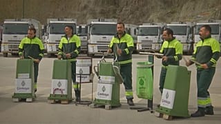 Turkey's garbage men make music from trash