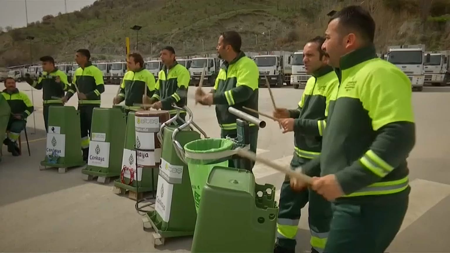 La música basura de 'Tin Ban'