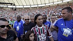 Ronaldinho se lance en politique