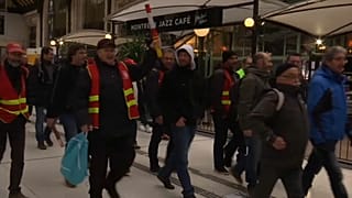Funcionarios y ferroviarios contra las políticas liberales de Macron