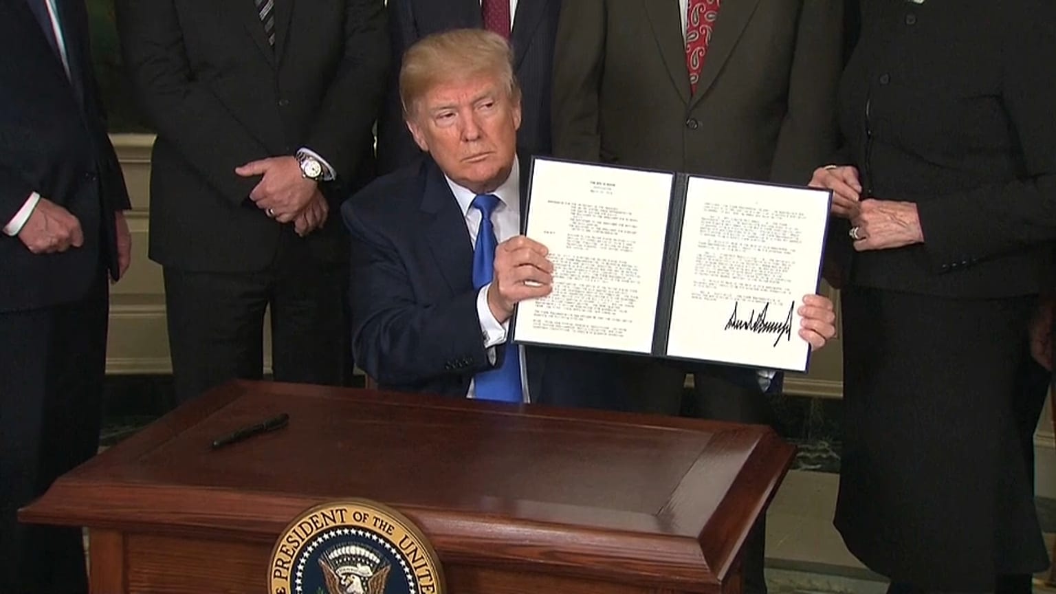 Usa: Trump impone tariffe e dazi contro la Cina per 60 miliardi