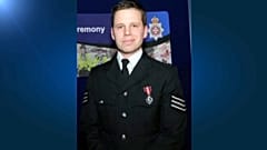 Пострадавший в отравлении в Солсбери полицейский выписан домой