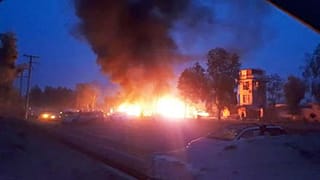 دستکم ۱۵ کشته در پی انفجار خودرو در شهر لشکرگاه افغانستان