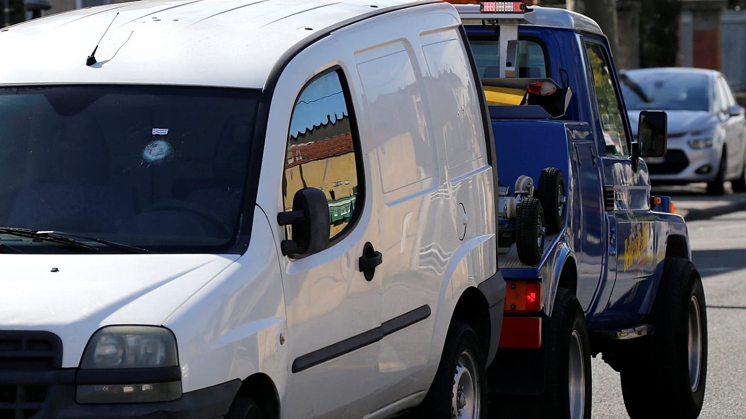 O carro que alegadamente o emigrante português conduzia quando foi atacado
