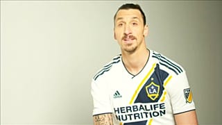 Zlatan change de Galaxy