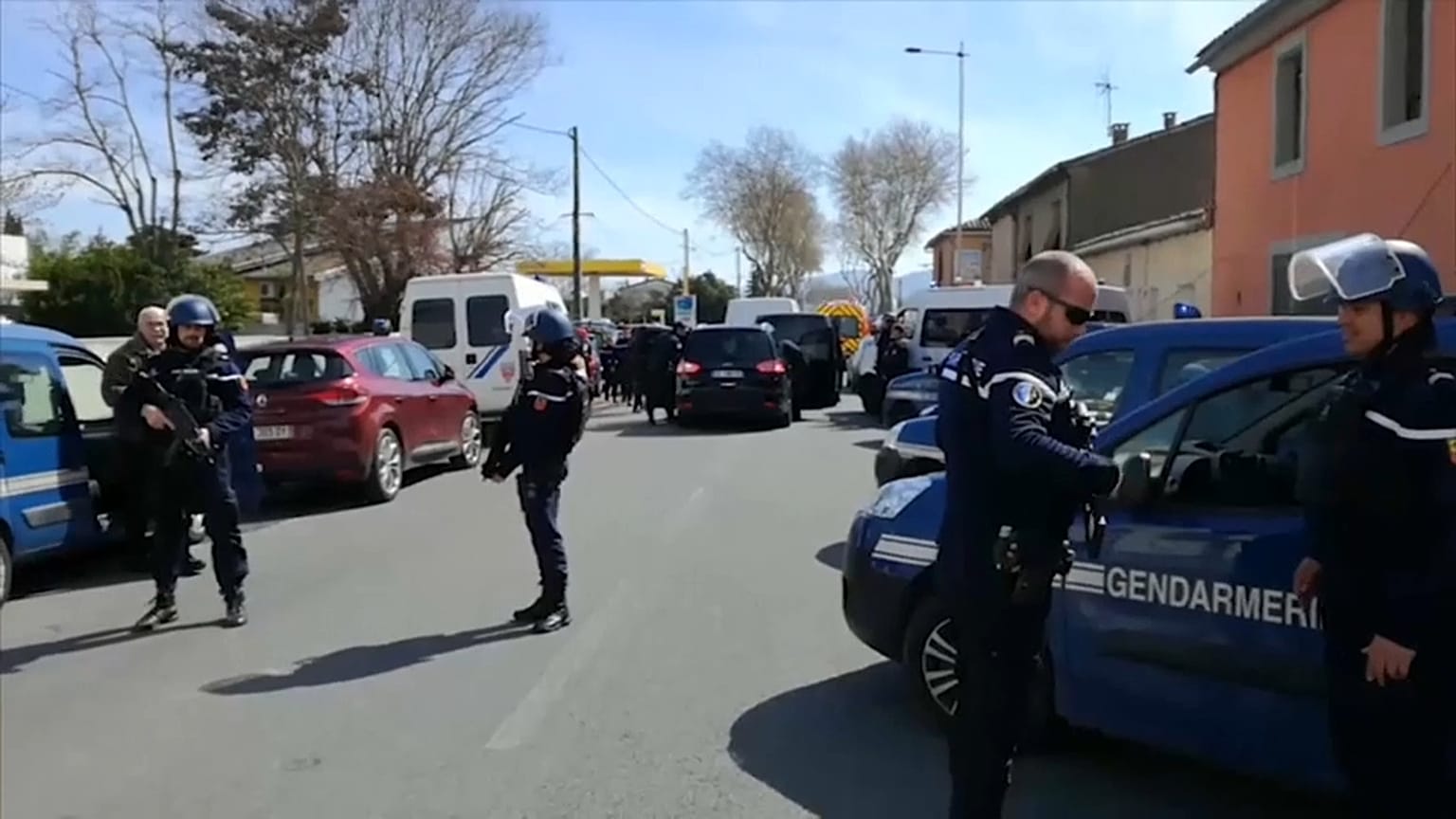 Арно Бельтрам скончался