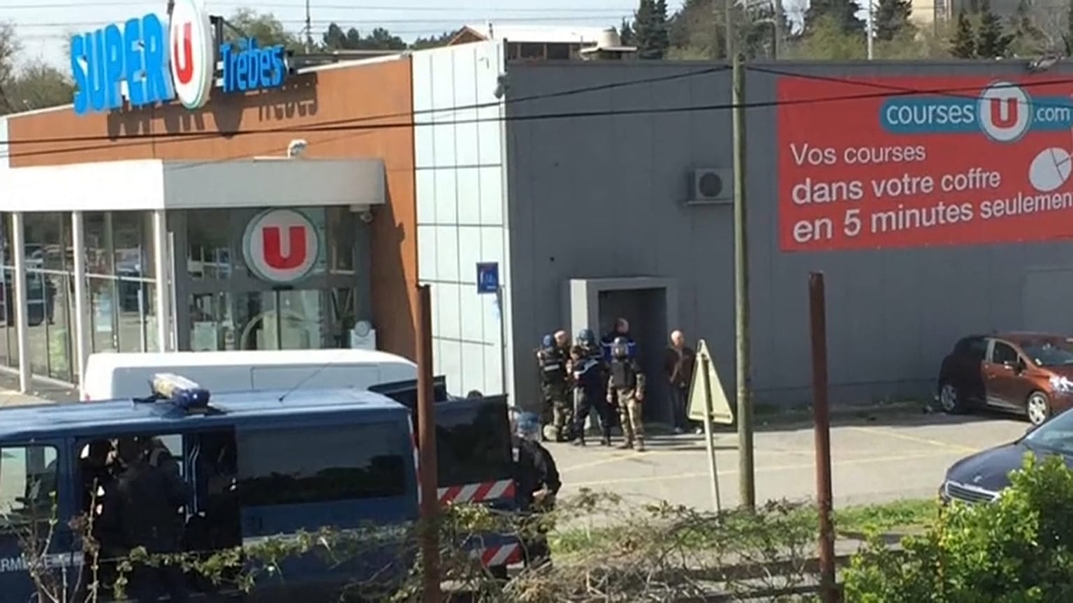 Super U supermarket in Trèbes