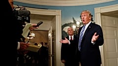 Trump aprova orçamento dos EUA