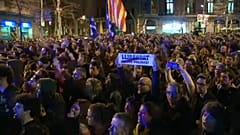 Őrizetben maradnak a katalán vezetők