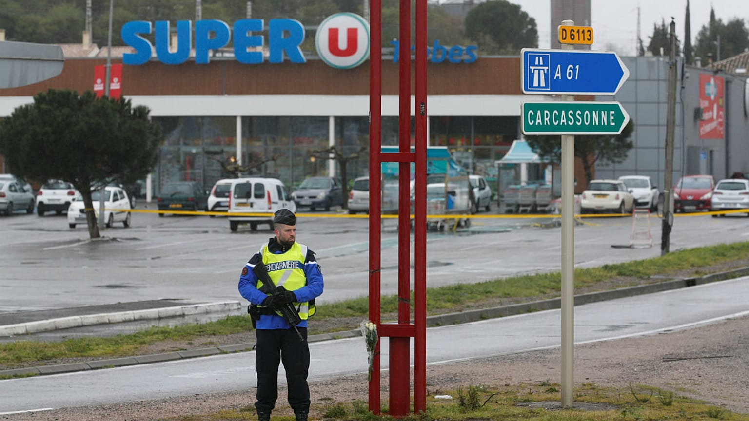 Γαλλία: «Ο δράστης σκότωνε ανθρώπους ενώ γελούσε»