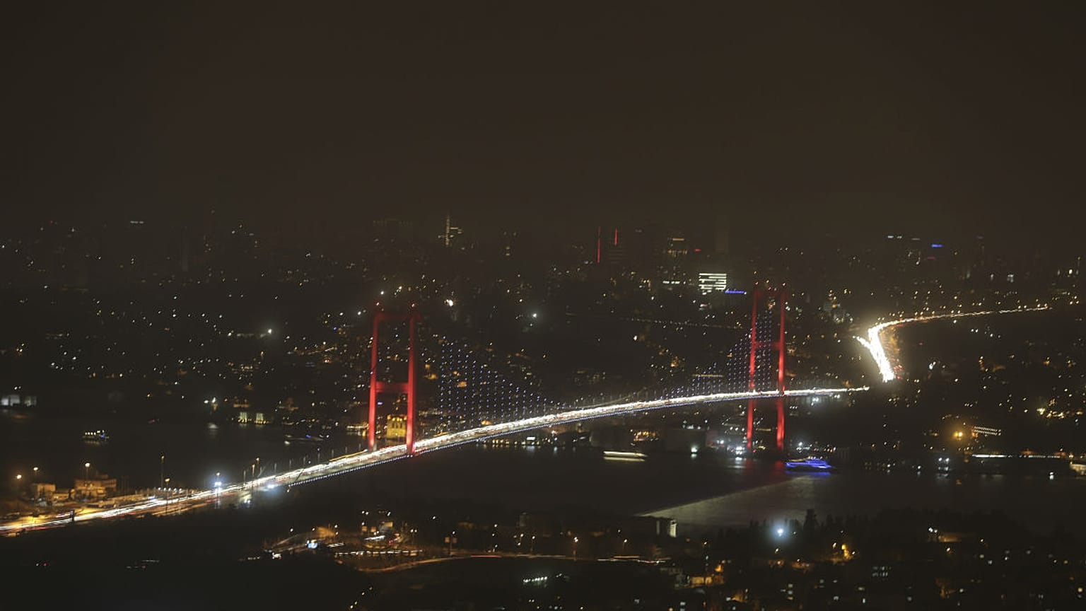 Dünya karanlığa gömüldü