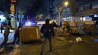 Барселона: стычки манифестантов с полицей