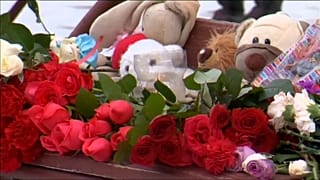 Rogo nel centro commerciale russo: il dolore delle famiglie