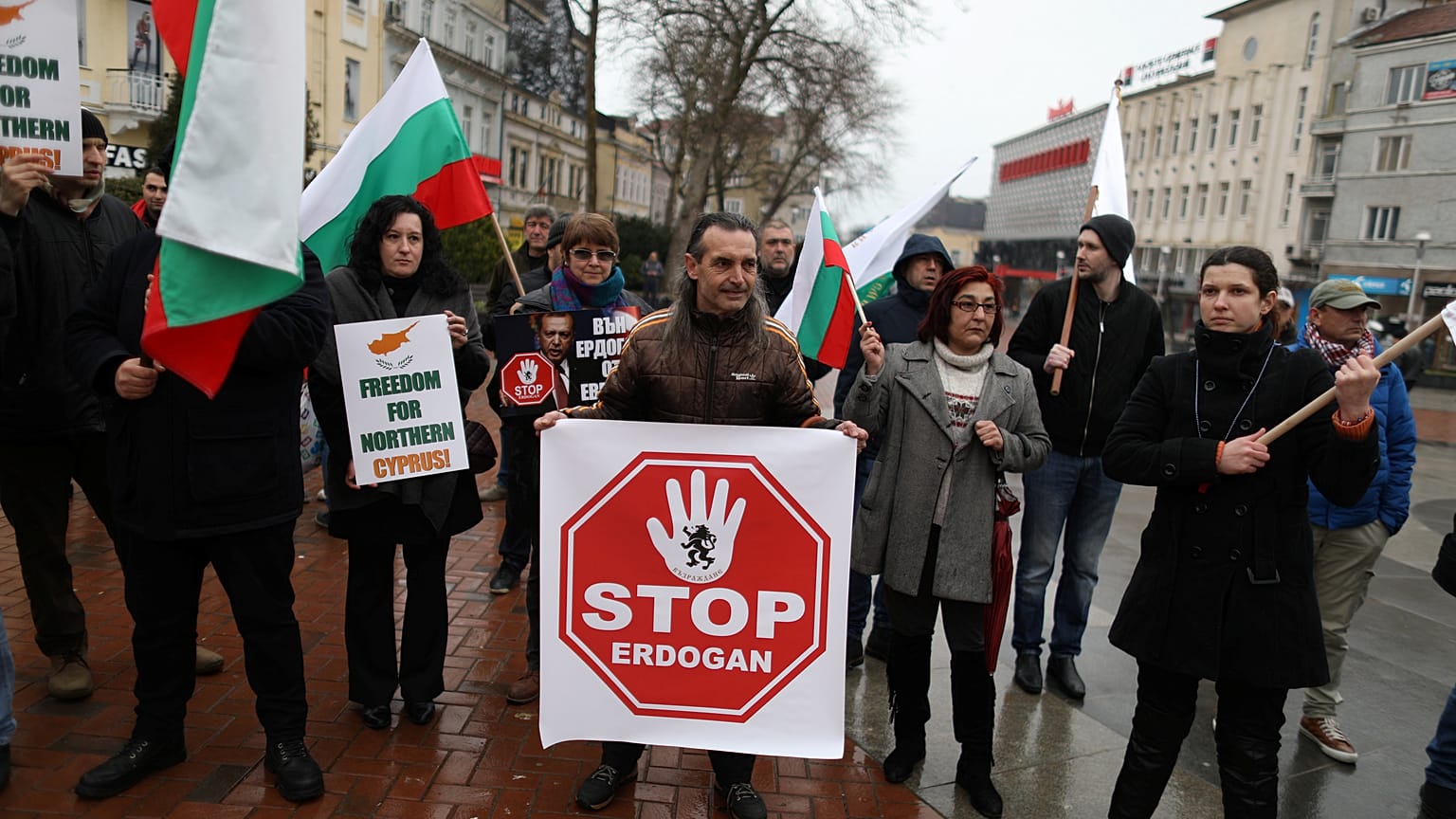 Protestos contra a visita do presidente da Turquia para cimeira com UE 