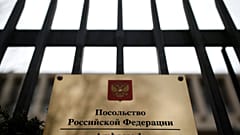 USA und halbe EU weisen russische Diplomaten aus