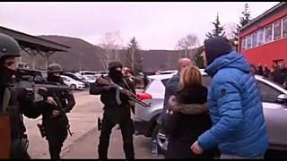 Sırp yetkili Kosova'da gözaltına alındı