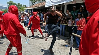 Os demónios da Páscoa de El Salvador