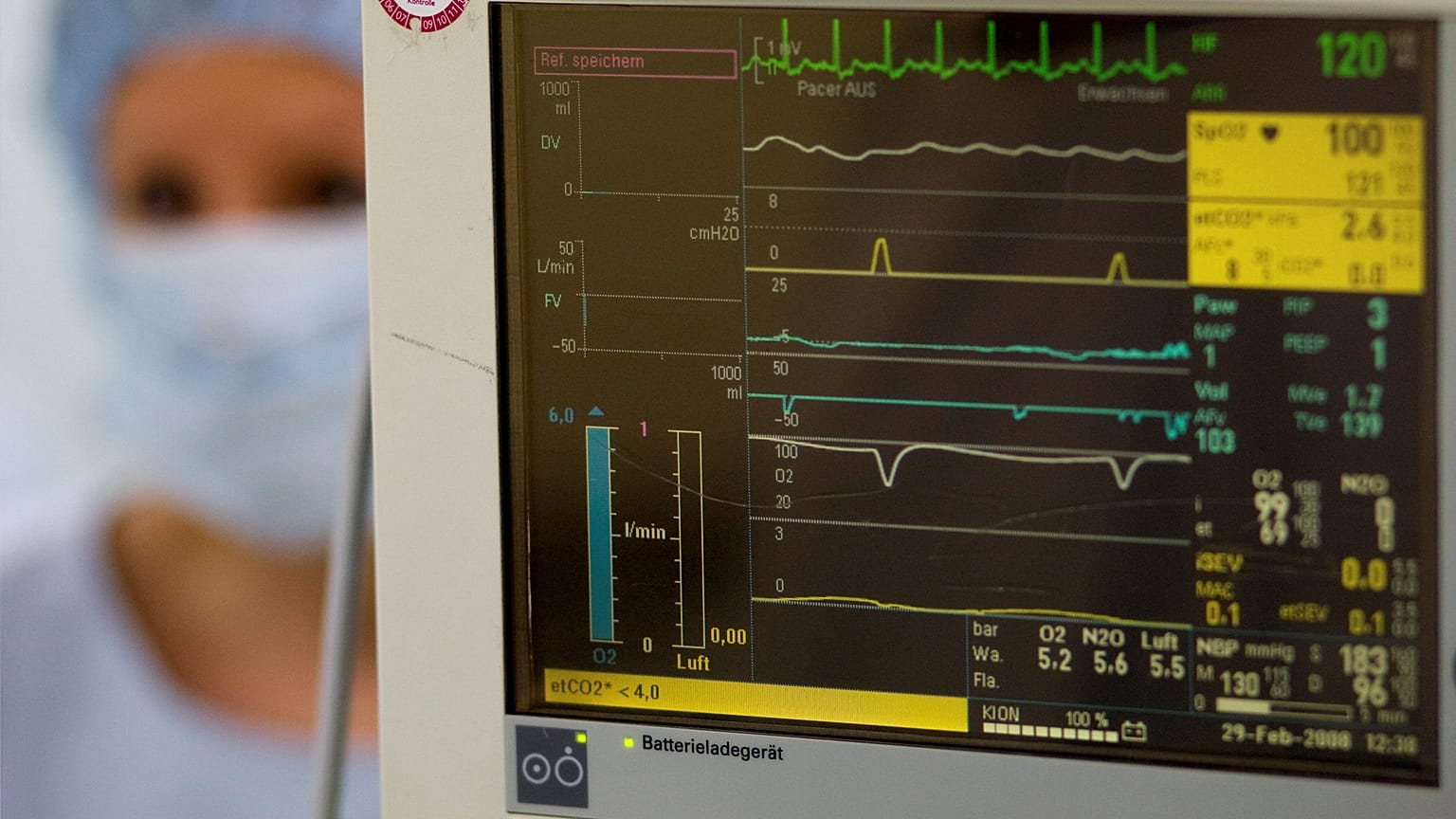 Fast 40.000 Mal geteilt: Krankenschwester Janas böser Brief an Jens Spahn
