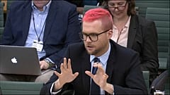 Parla la 'gola profonda' dello scandalo Facebook
